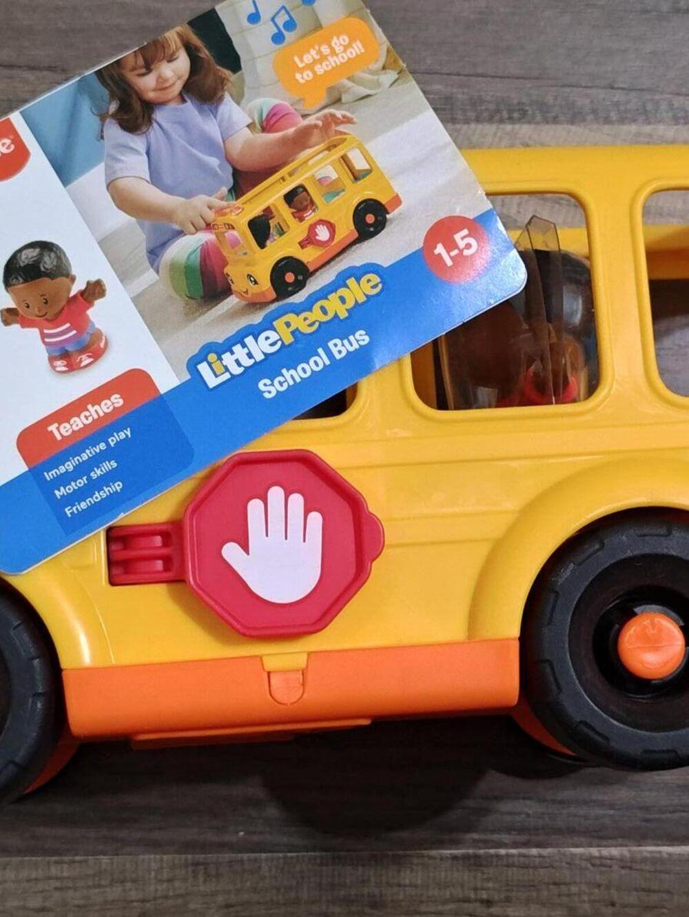 Fisher Price Little People School Bus Brand ABC With Two Figures New